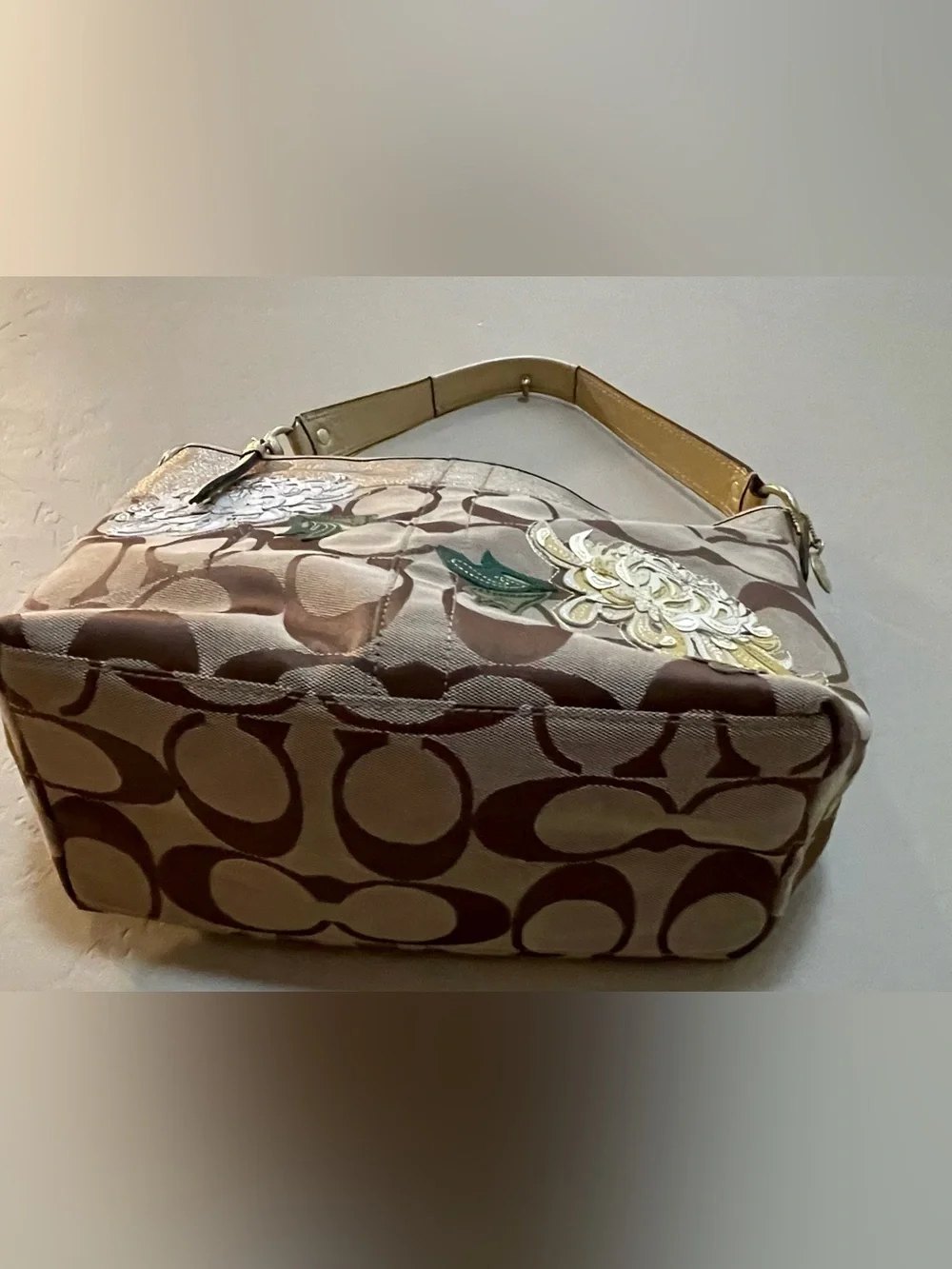 Coach limited edition signature Floral Applique Shoulder gold Bag y2k hobo brown